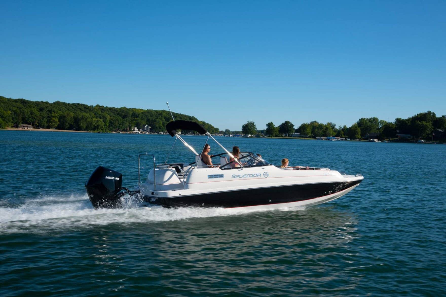 SunStar | Deck Boat Model | Splendor Boats